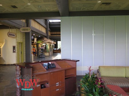 The wall in the Tambu Lounge. Ohana reception desk shown in foreground.